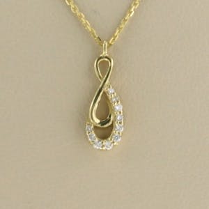 14k gouden collier met hanger bezet met briljant geslepen diamant tot 0.05ct kopen? Bied vanaf 1!