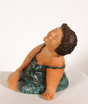 Niet of onleesbaar gesigneerd - Aardewerk, Zittende dame in badkleding kopen? Bied vanaf 1!