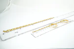 76 - Mooie SET 18 Krt geel-gouden hartjes collier, armband en paar oorhangers kopen? Bied vanaf 1370!