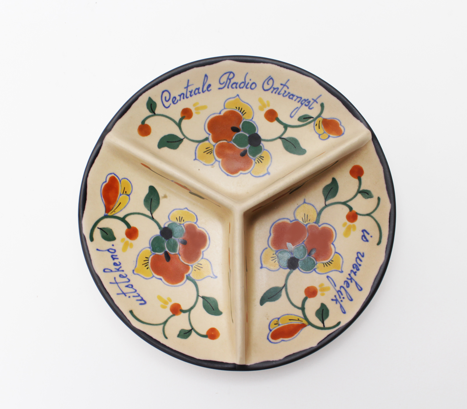 Kunstaardewerkfabriek Regina - plateel schaal kopen? Bied vanaf 10!