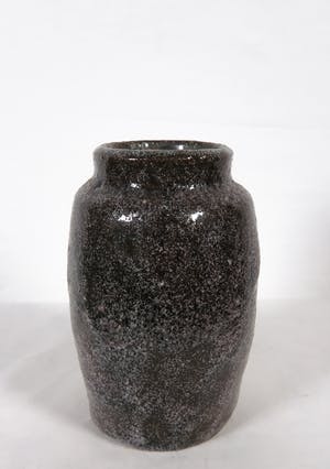 Pieter Groeneveldt - Lot van drie aardewerken vaasjes kopen? Bied vanaf 45!