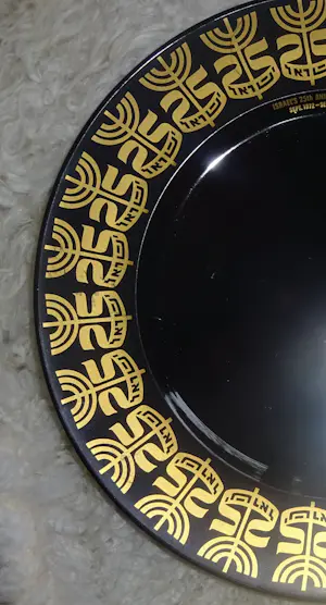 Rosenthal - Tapio Wirkkala- Israel's 25 th anniversery september 1972-september 1973 kopen? Bied vanaf 25!