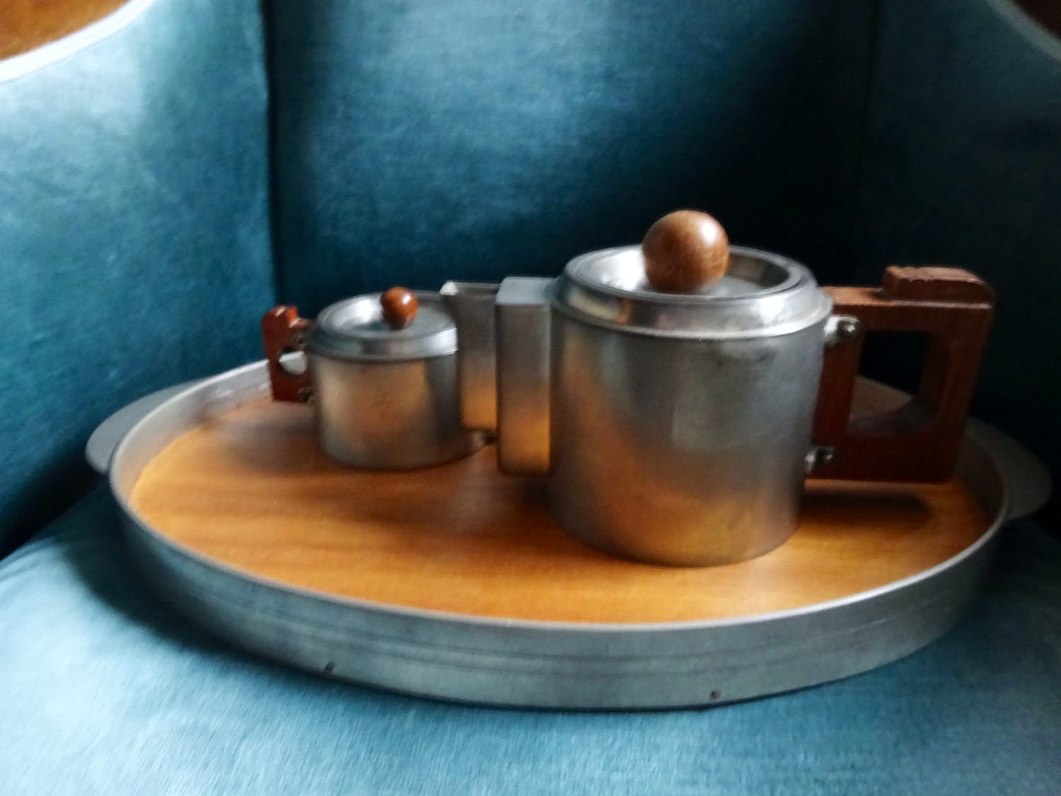 Meine Huisenga - Zeldzame onderdelen Art Deco servies Daalderop tin verkocht voor € 75!