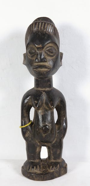 Yoruba - Houten Ibedji- of tweelingbeeld van vrouw met gele armband kopen? Bied vanaf 1!