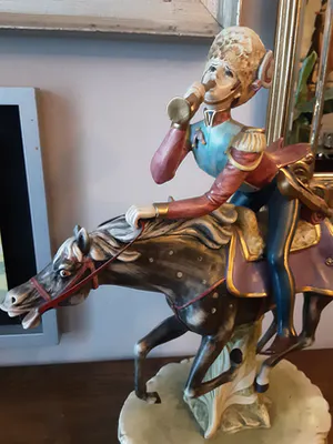 Real Fabbrica Capodimonte - Fraai Groot Beeld van een Trompetter op Paard kopen? Bied vanaf 100!