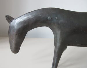 Niet of onleesbaar gesigneerd - naïef plaatstalen paard kopen? Bied vanaf 1!