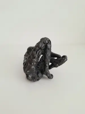 Astrid Veldhuyzen-Koppen - Zittend meisje kopen? Bied vanaf 99!