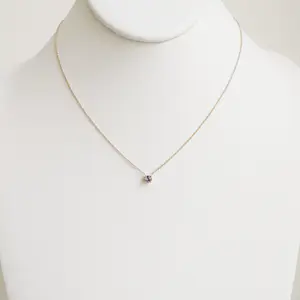 Buy 0,33 ct saffierketting met hanger? Bid from 260!