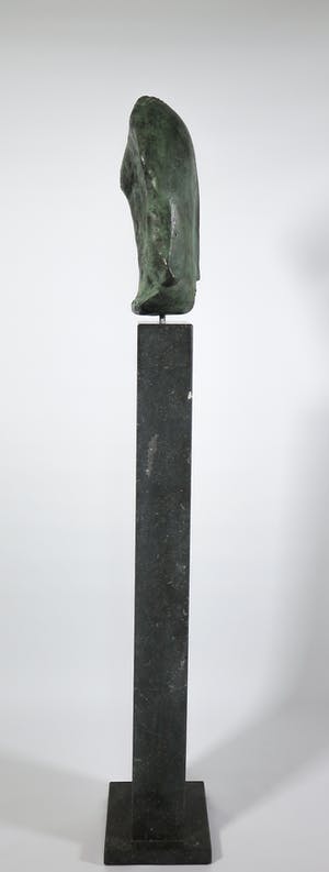 Filippa de Boer - Groot bronzen portret op hoge sokkel, Face III (Zwaar!) kopen? Bied vanaf 800!