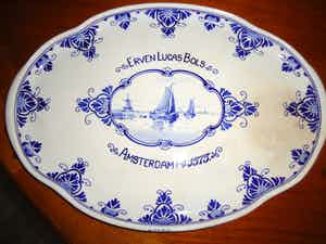 Porceleyne Fles (Royal Delft) - Royal Delft / Joost t Hooft & Labouchere - Plateau Erven Lucas Bols verkocht voor € 20!