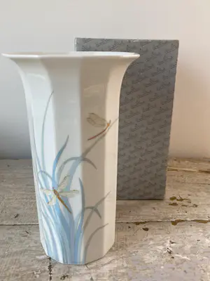 Rosenthal - Art Deco Dragonfly vaas ontworpen door Tapio Wirkkala kopen? Bied vanaf 45!
