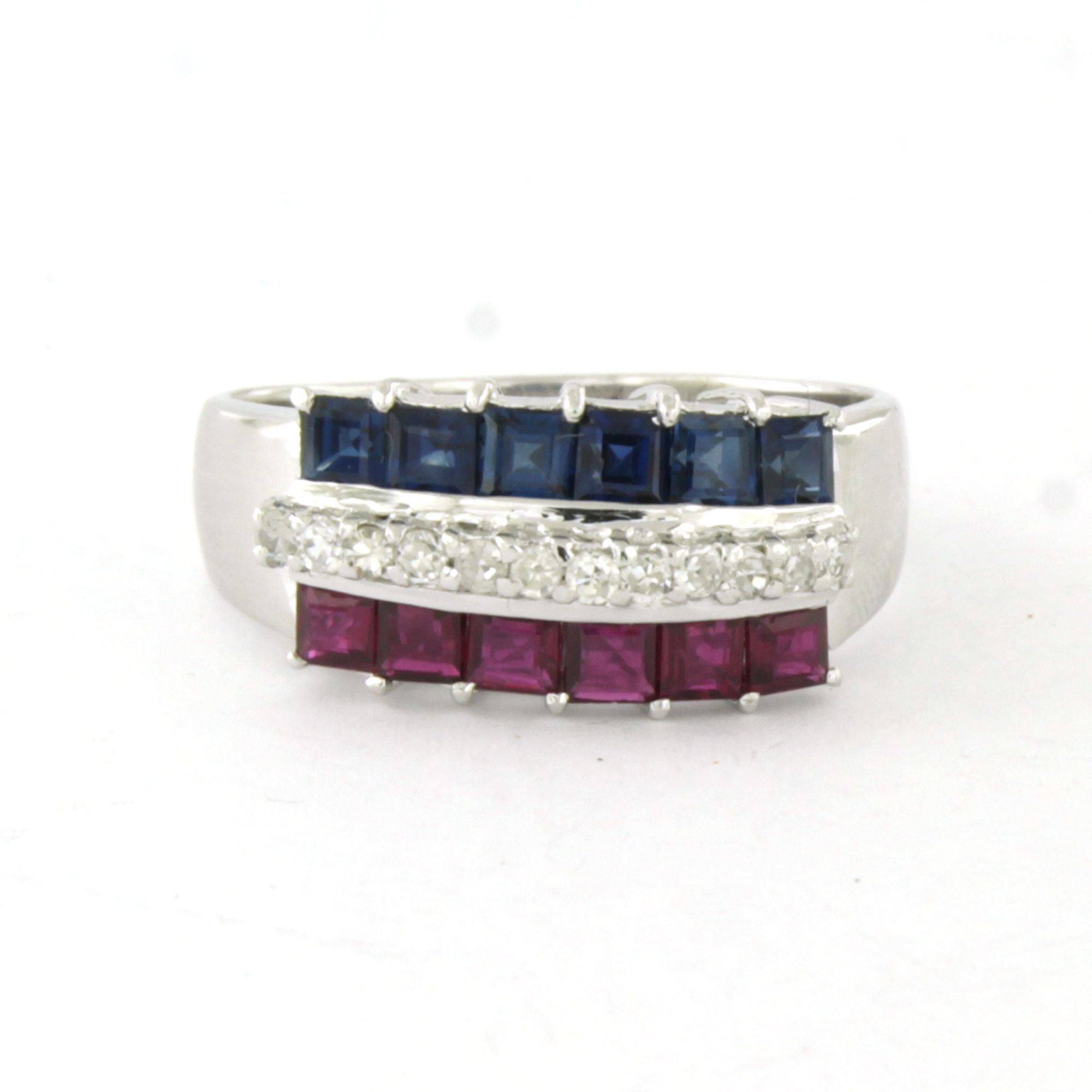 Buy 18k gouden ring met saffier, robijn en single cut geslepen diamant tot. 0.15ct? Bid from 660!