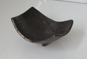 Niet of onleesbaar gesigneerd - Studio keramisch object in bronsglazuur van Annemarie Guzman kopen? Bied vanaf 1!
