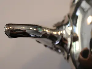 Antieke zilveren theepot, Bonebakker & Zoon Amsterdam, 1817-1825 kopen? Bied vanaf 1250!