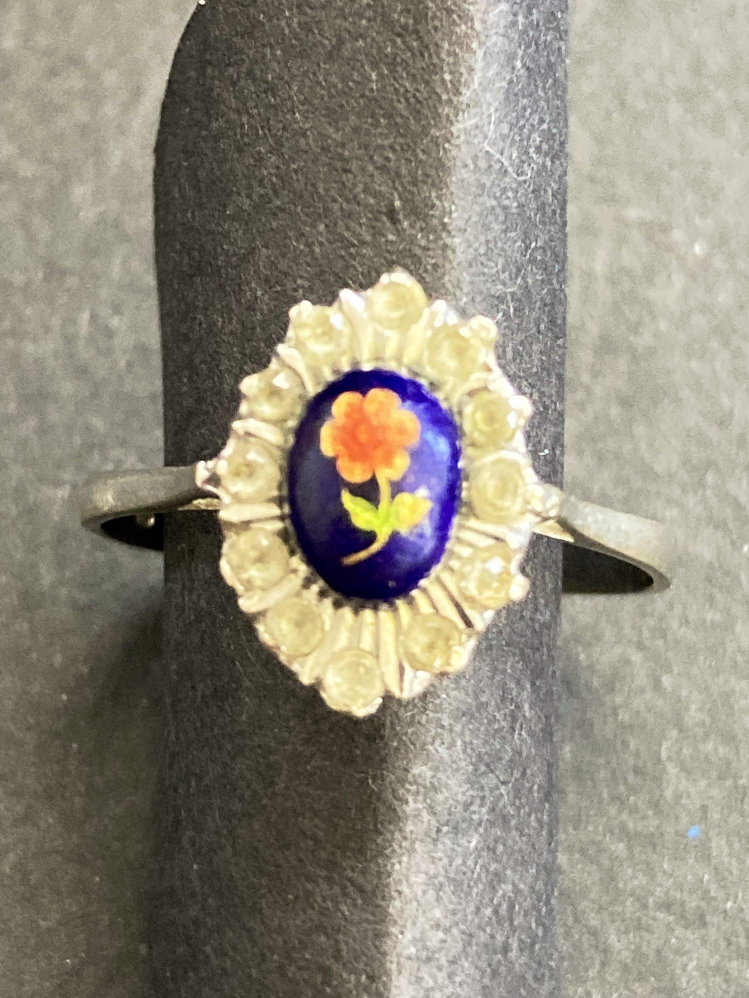 18 karaats witgouden  ring met bloem kopen? Bied vanaf 150!