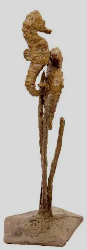 Buy Hans Jouta - Bronzen sculptuur: twee zeepaardjes - 2019? Bid from 699!