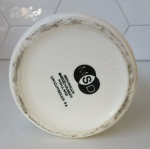 Royal Goedewaagen - Platelen apothekerspot met de afbeelding van gestileerde koeien kopen? Bied vanaf 25!