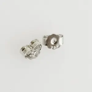 Diamanten oorbellen 0,32 ct kopen? Bied vanaf 330!