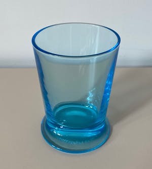 Iittala - Blauw waterglas 'Boy' ontwerp Stefan Lindfors kopen? Bied vanaf 1!