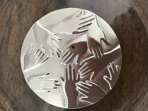 Corry Ammerlaan - Glazen schaal met zilverkleurige plaquette kopen? Bied vanaf 1!