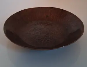 Hendrik Dorenbos - gehamerde koperen schaal kopen? Bied vanaf 35!