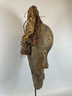 Chokwe - 211029 - African mask from the Chokwe - Angola. kopen? Bied vanaf 45!