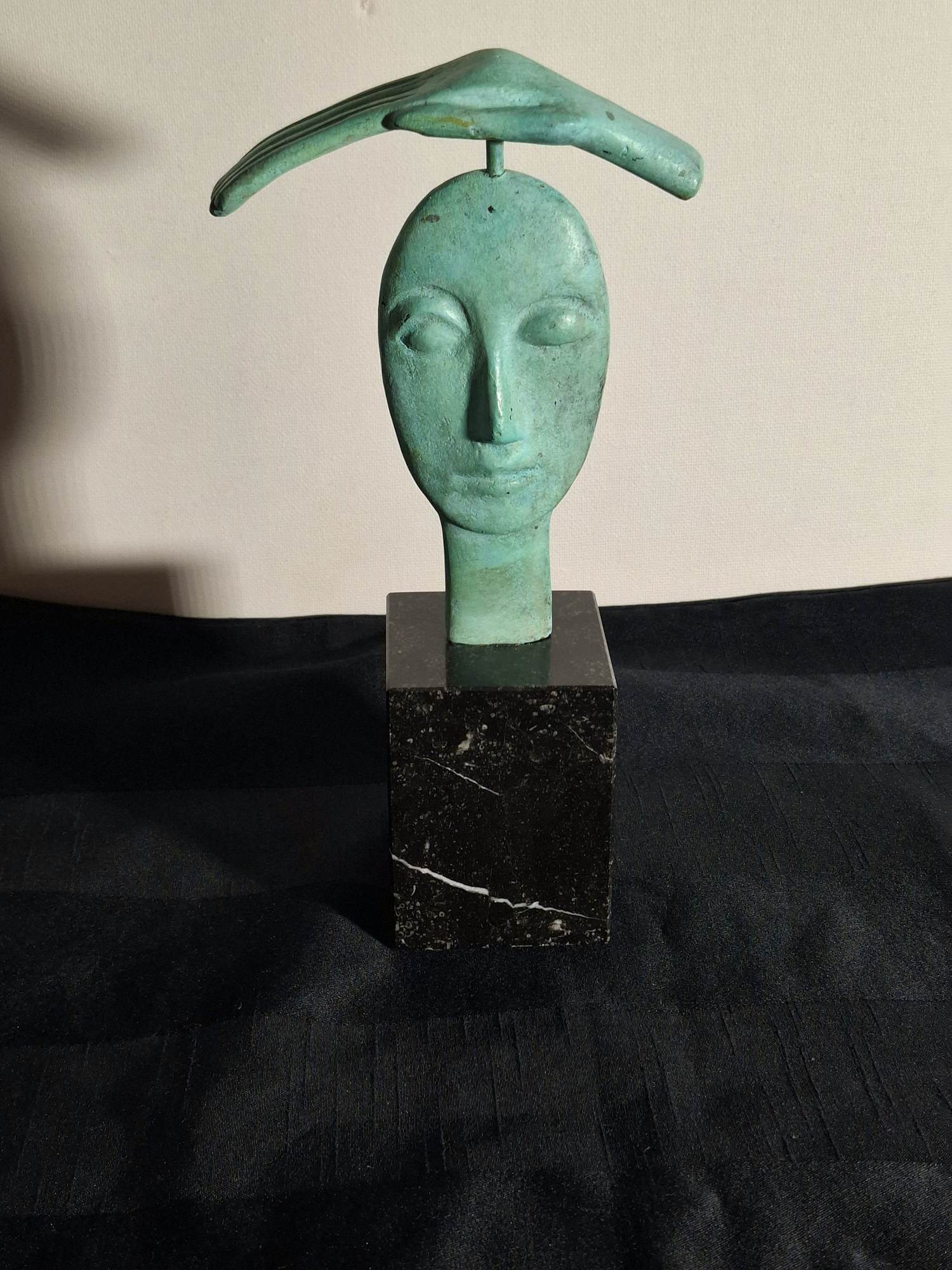 Isabel Ruys-Dudok van Heel - Gepatineerd bronzen beeld. kopen? Bied vanaf 75!