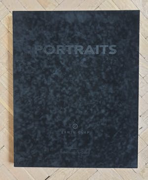 Erwin Olaf - Mieke - Gesigneerd - Genummerd HC XX/XX - 2001 kopen? Bied vanaf 495!