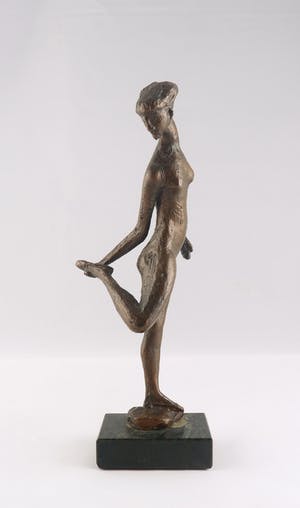 Piet van Heerden - Brons en natuursteen, Danseres kopen? Bied vanaf 200!