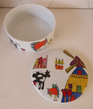 Niet of onleesbaar gesigneerd - Ria lemaitre , Aleida Pascer , Max vd Bruinhorst, - Schoonhoven Keramiek - Porse kopen? Bied vanaf 10!