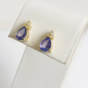 Oorbellen van tanzaniet en diamanten kopen? Bied vanaf 650!