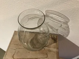 Royal Leerdam - Geëtste vazen met bladeren kopen? Bied vanaf 50!