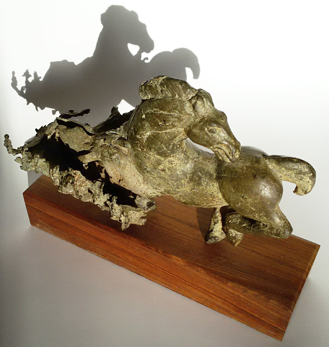 Margot Hudig-Heldring - Paard in de branding, bronzen beeld kopen? Bied vanaf 850!