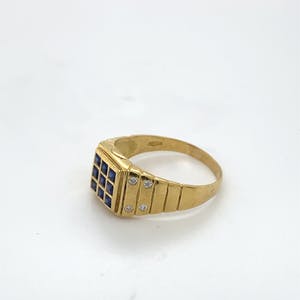 18kt gouden ring met saffier, maat 49/15,75, 2,75gr kopen? Bied vanaf 100!