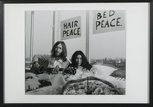 Nico Koster - Foto, John Lennon & Yoko Ono - Ingelijst kopen? Bied vanaf 120!