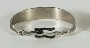 Menno Meijer - Lot van vijf armbanden van roestvrijstaal en messing kopen? Bied vanaf 50!