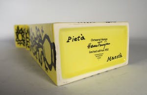 Hans Truijen - Porselein, Vaas Pietà Maestà kopen? Bied vanaf 100!