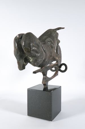 Wim Steins - Moderne compositie met stier in brons en ijzer kopen? Bied vanaf 1000!