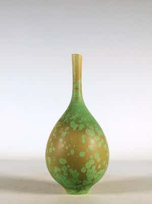 Hein Severijns - Porselein, Miniatuurvaasje met kristalglazuur verkocht voor € 150!