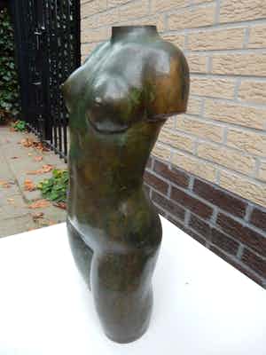 Piet Haagh - vrouwen- tors verkocht voor € 795!