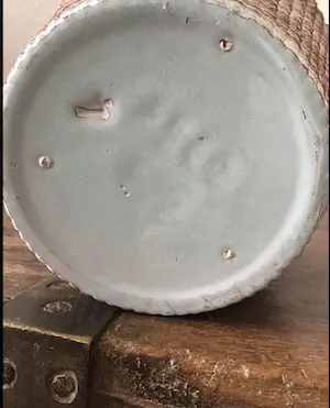 ADCO - 2 mooie geribde en geglazuurde potten kopen? Bied vanaf 1!