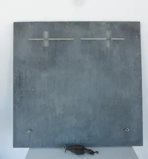 Franz Josef Vanck - Wandobject (buiten) van natuursteen, brons en ijzer kopen? Bied vanaf 500!