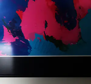 Karel Appel - 'Hoofden als Bloemen' (nieuw en prachtig gelijst) kopen? Bied vanaf 1250!