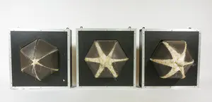 H. J. van den Berg - Drieluik van hout, metaal en wol kopen? Bied vanaf 1!