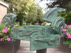 Eric Claus - 3 bronzen paarden hoofden Uniek groen patina groot beeld! kopen? Bied vanaf 949!