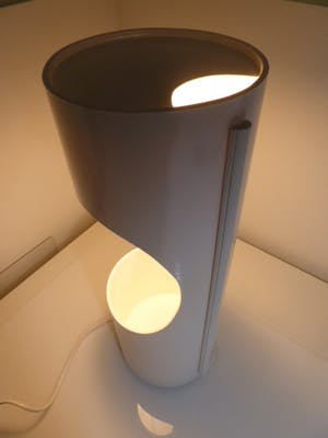 Niet of onleesbaar gesigneerd - Design tafellamp NEBU 70’s naar ontwerp van Erik van Buijtenen. kopen? Bied vanaf 1!