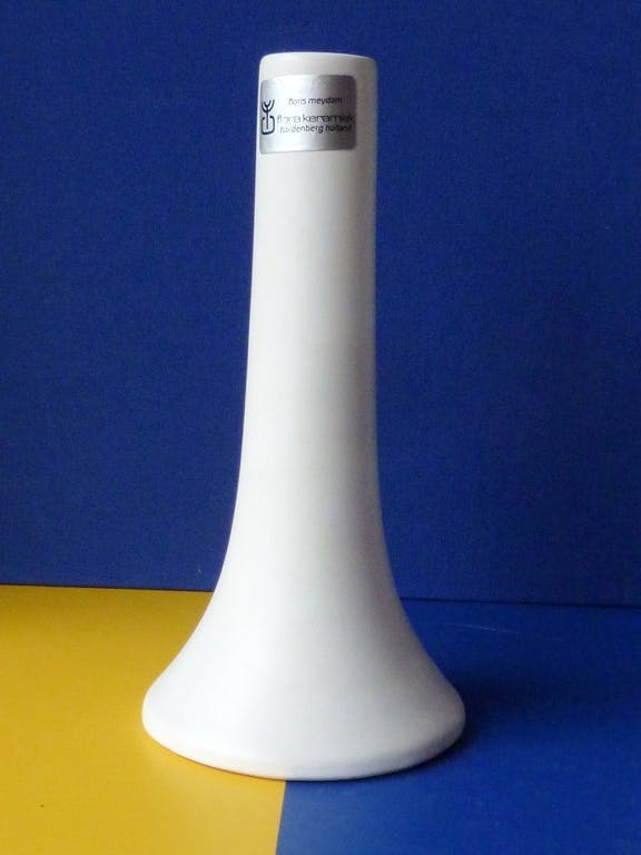 Floris Meydam -  Flora rozen vaas 1988 kopen? Bied vanaf 25!