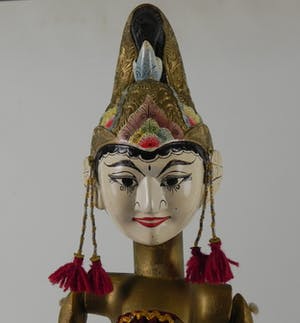 Niet of onleesbaar gesigneerd - Twee Indonesische Wajangpoppen kopen? Bied vanaf 1!