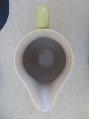 Potterie De Driehoek - Paletvormig gebakstel en een melkkan kopen? Bied vanaf 40!