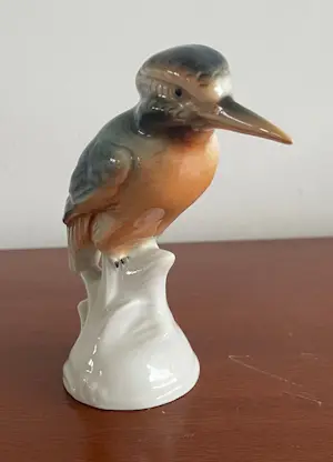 Niet of onleesbaar gesigneerd - Wagner & Apel - Porseleinen figuur van een ijsvogel kopen? Bied vanaf 10!